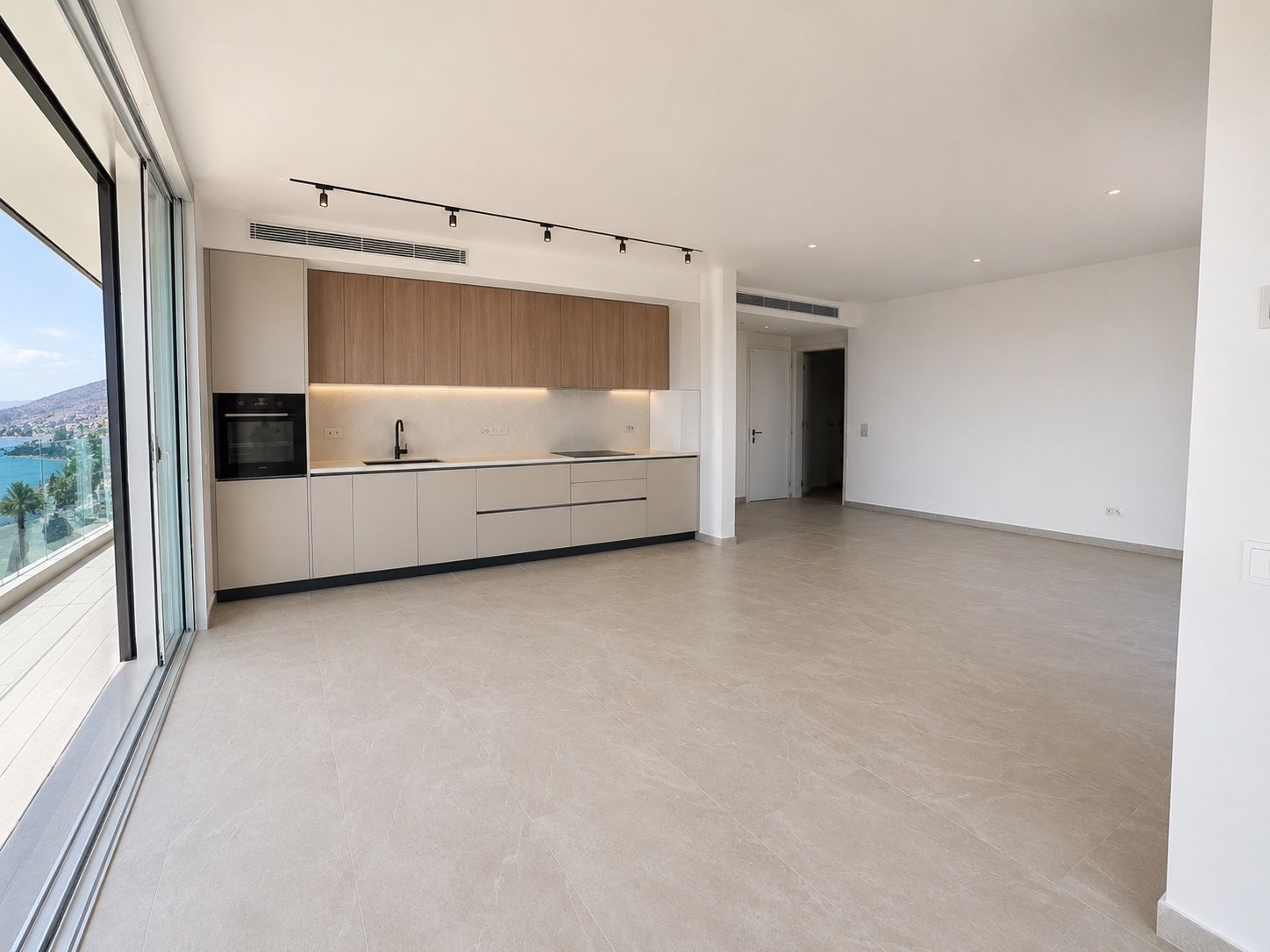Lakefront Mini Penthouse with Large Terrace in Tiberias — photo 4