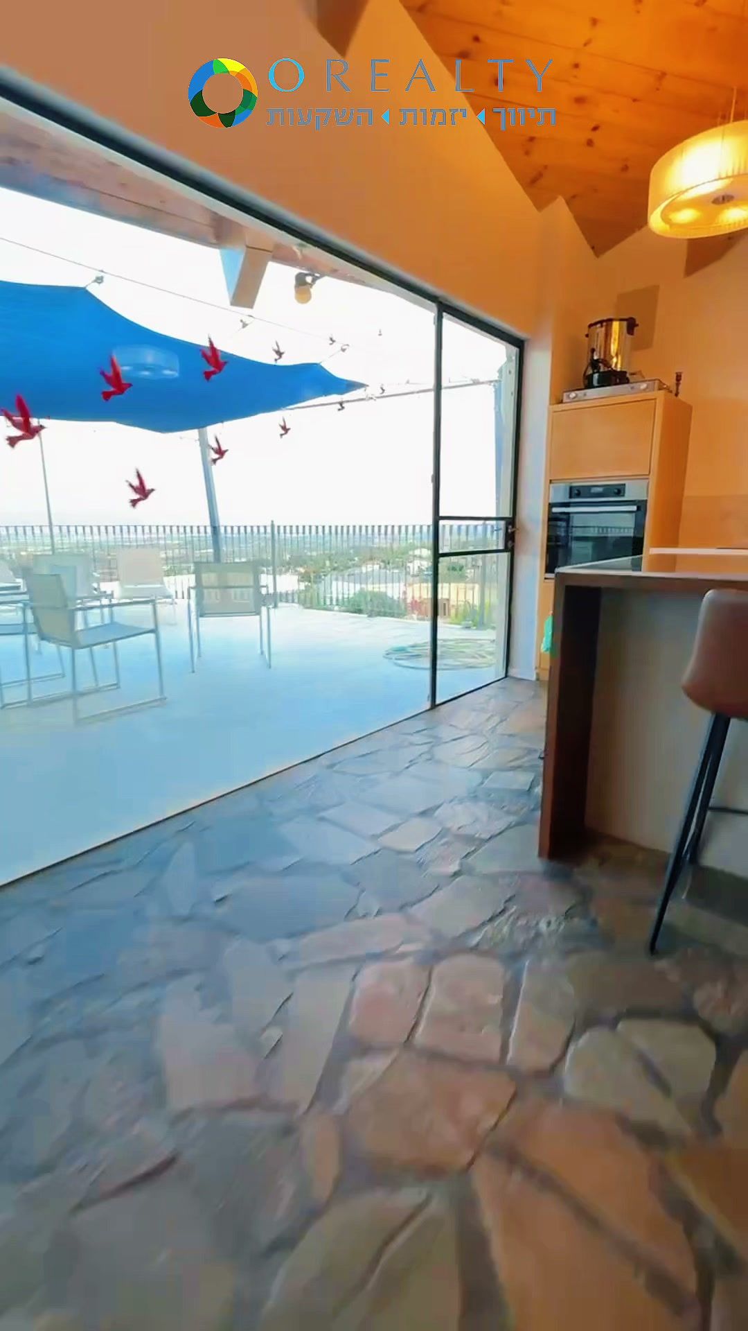 Aperçu de la vidéo : Visite vidéo — villa avec vue sur le lac à Moshava Kinneret